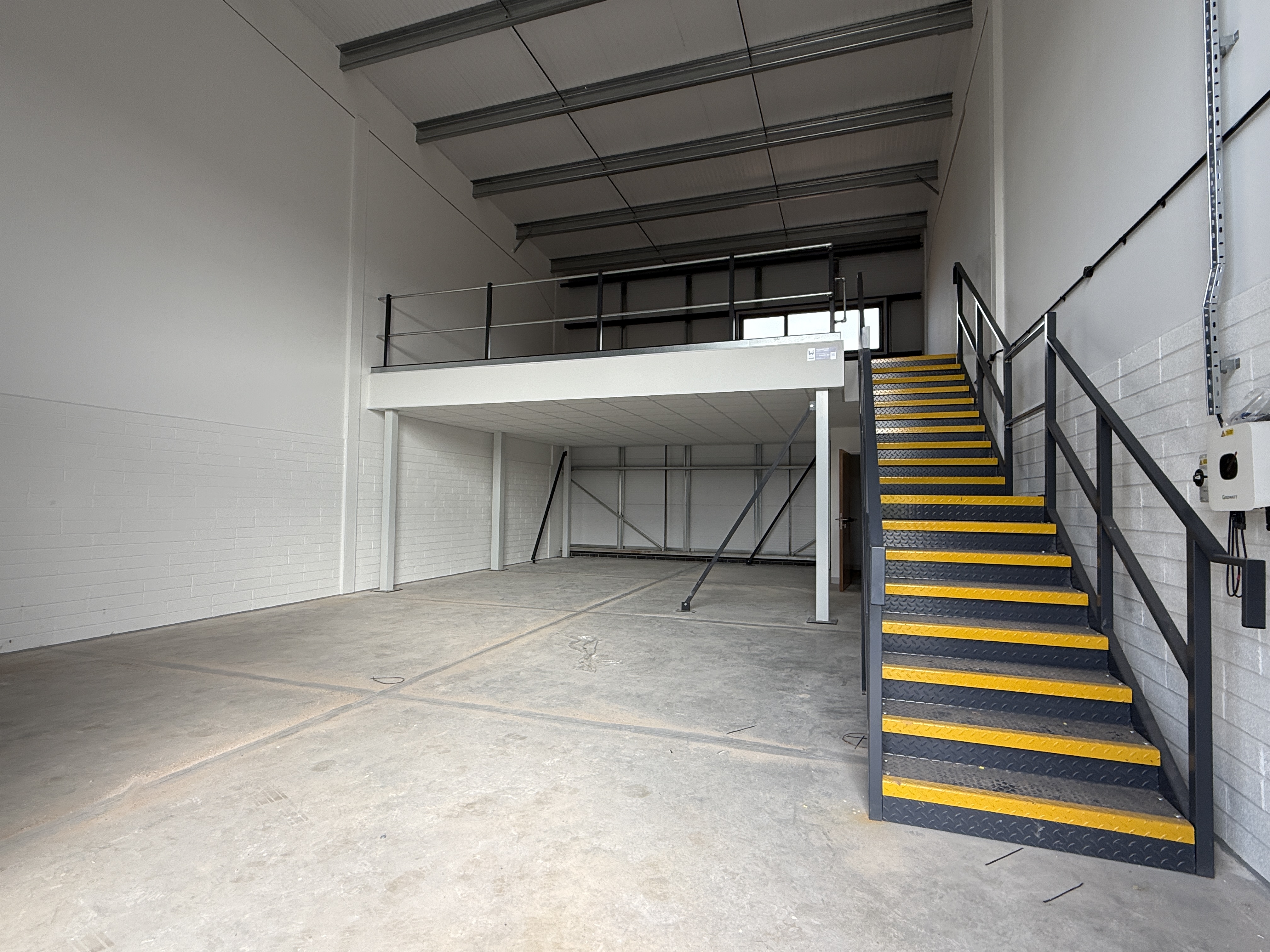 Industrial Unit in Clyst Honiton, Exeter - photo 2